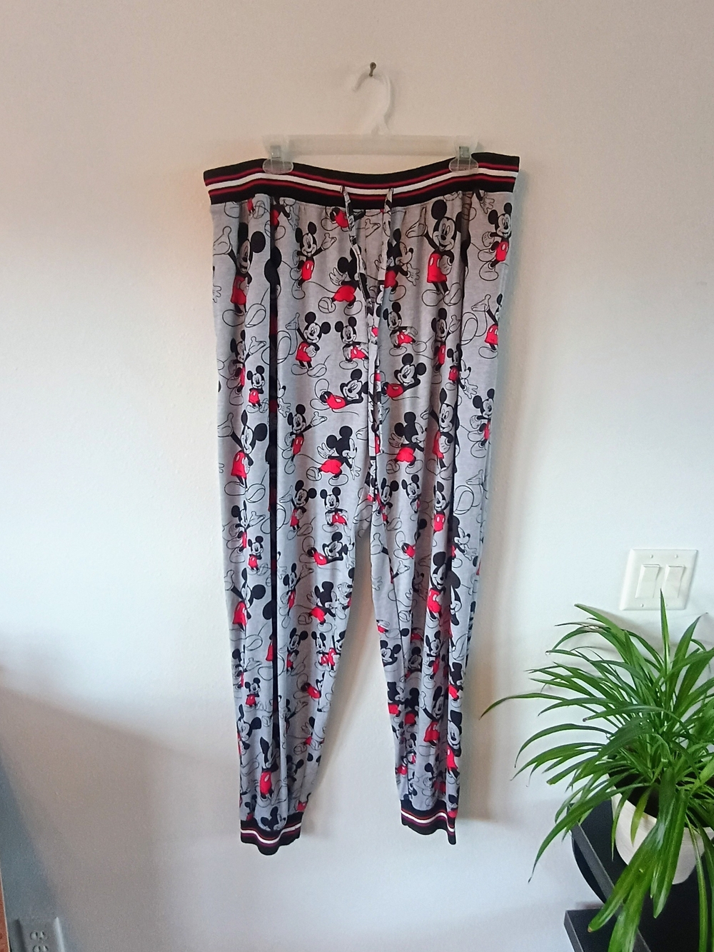 Disney Mickey Mouse Pajama Pants XXL Gray Red Lounge Jogger Plus Size Retro
